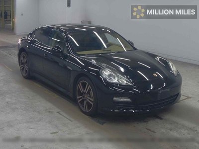 PORSCHE PANAMERA - 1