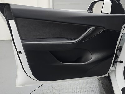 صورة مصغرة 14 لـ 2022 Tesla MODEL Y