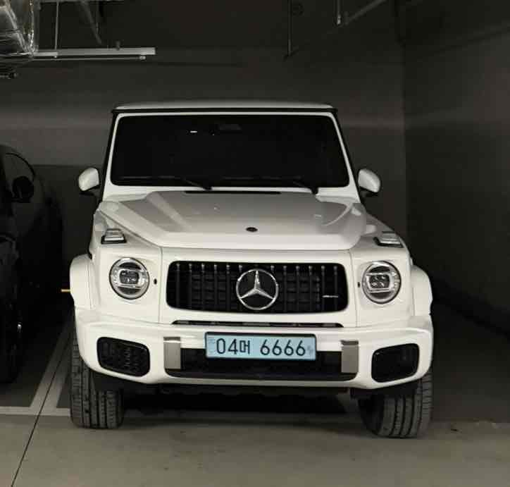 MERCEDES-BENZ G-CLASS - View 1