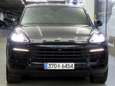 PORSCHE CAYENNE - 4