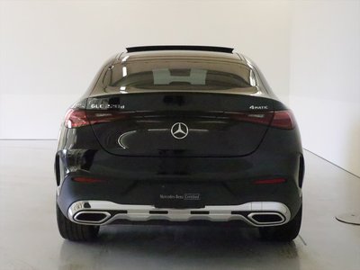 2025 Mercedes-BENZ GLC — фото 3