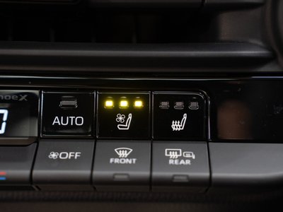 صورة 10 لـ 2024 Toyota CROWN CROSSOVER