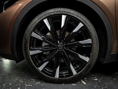 2024 Toyota CROWN CROSSOVER — миниатюра 17