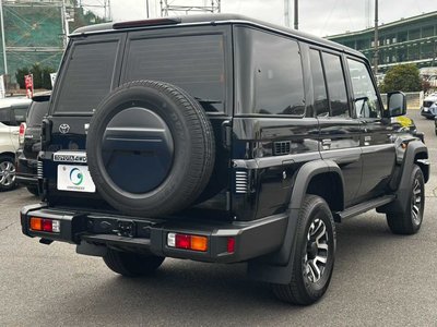 TOYOTA LAND CRUISER 70 - 4