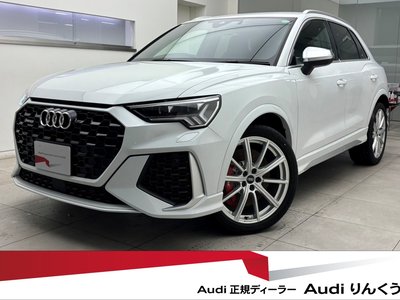 AUDI RS Q3