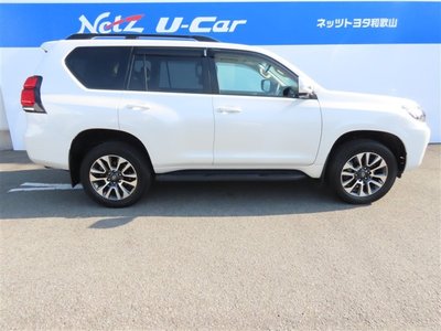 TOYOTA LAND CRUISER PRADO - 9