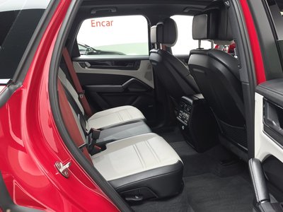 2024 Porsche CAYENNE — миниатюра 17