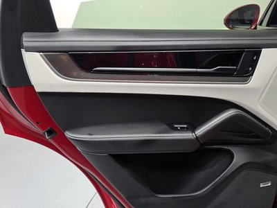 2024 Porsche CAYENNE — миниатюра 15