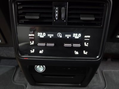 2024 Porsche CAYENNE — миниатюра 38