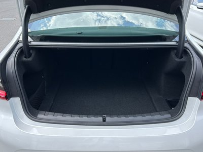 صورة مصغرة 80 لـ 2025 BMW 3 SERIES