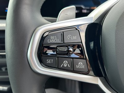 صورة مصغرة 32 لـ 2025 BMW 3 SERIES