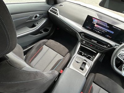 صورة مصغرة 115 لـ 2025 BMW 3 SERIES