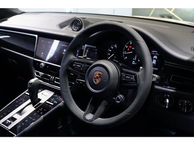 صورة مصغرة 13 لـ 2023 Porsche MACAN