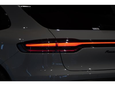 صورة مصغرة 22 لـ 2023 Porsche MACAN