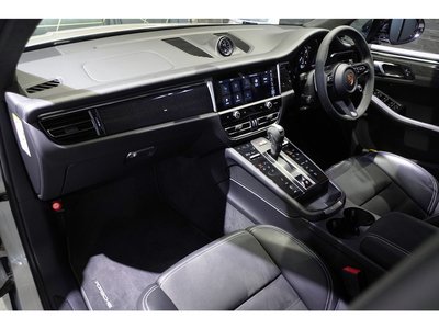 صورة مصغرة 31 لـ 2023 Porsche MACAN