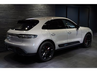 صورة 3 لـ 2023 Porsche MACAN