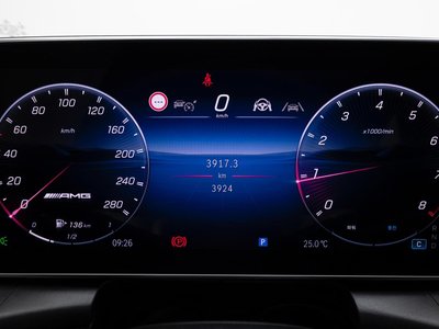 2025 Mercedes-BENZ GLC photo 8