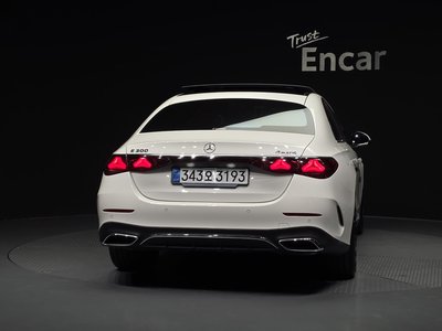 MERCEDES-BENZ E-CLASS - 4