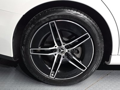 MERCEDES-BENZ E-CLASS - 6