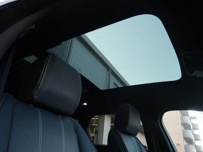 LAND ROVER RANGE ROVER VELAR - 9