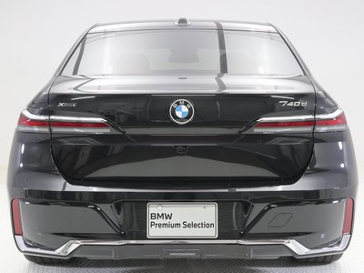 BMW 7 SERIES - 8