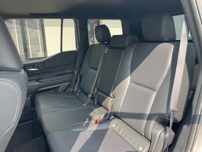 2024 Toyota LAND CRUISER 250 — миниатюра 38