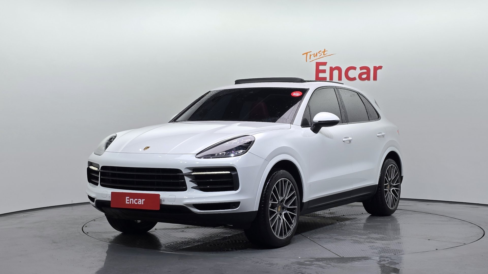 PORSCHE CAYENNE - View 1