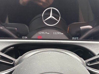 MERCEDES-BENZ E-CLASS - 10