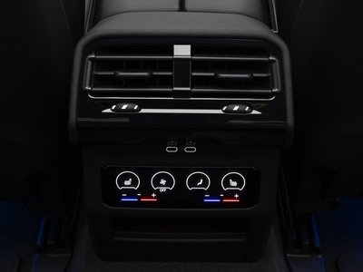 2025 BMW I5 — миниатюра 17