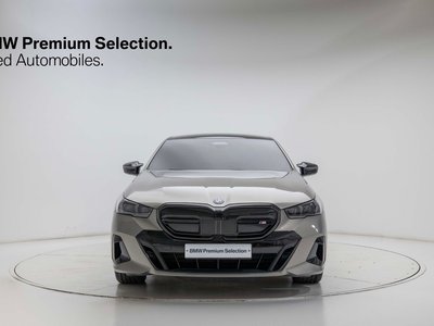 صورة 4 لـ 2025 BMW I5