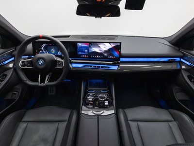 صورة 10 لـ 2025 BMW I5