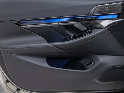 2025 BMW I5 — миниатюра 18