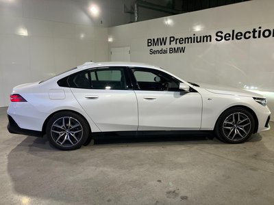 BMW 5 SERIES - 9