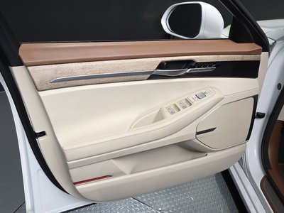2021 Genesis G90 缩略图 14