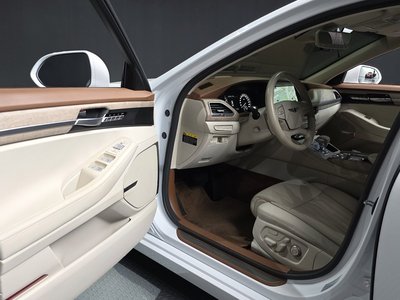 2021 Genesis G90 缩略图 13