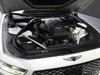 صورة 7 لـ 2021 Genesis G90