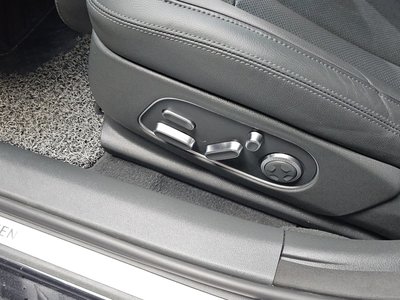 صورة مصغرة 31 لـ 2022 Genesis G90 (RS4)