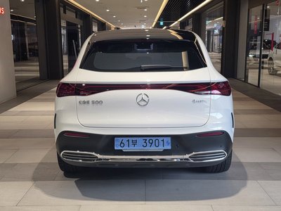 MERCEDES-BENZ EQE - 3