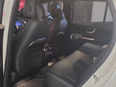 MERCEDES-BENZ EQE - 10