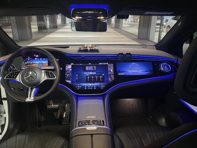 MERCEDES-BENZ EQE - 4