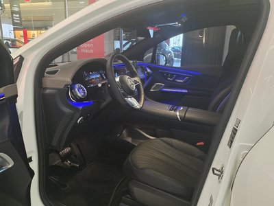 MERCEDES-BENZ EQE - 9