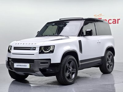 LAND ROVER DEFENDER - 1