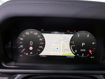 LAND ROVER DEFENDER - 8