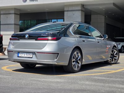 BMW 7 SERIES - 3