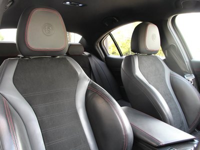 2019 ALFA Romeo JULIA 照片 4