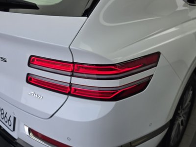 GENESIS GV80 - 10