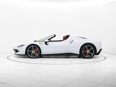 صورة 8 لـ 2025 FERRARI 296 GTS