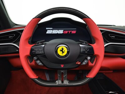2025 Ferrari 296 GTS 缩略图 15