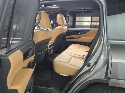 صورة مصغرة 11 لـ 2026 Lexus LX