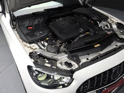 MERCEDES-BENZ E-CLASS - 7